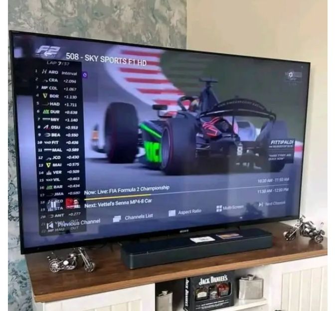 Streaming interface referenced in EagleCast TV customer review